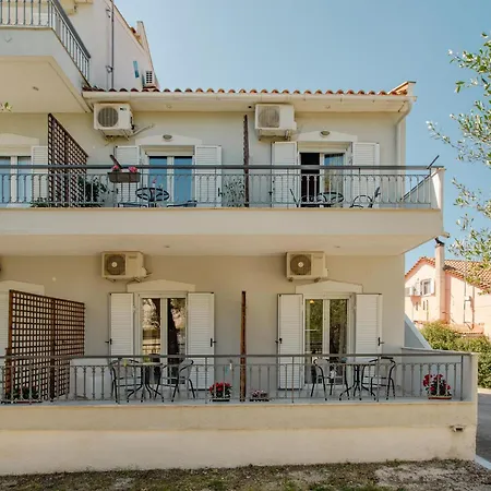 Fiore Azzurro Apartmán Perivólion